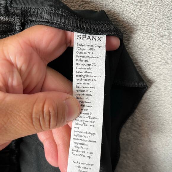 SPANX Black Leather Like Joggers Size 1X High Rise 20283R Pull On New - Picture 2 of 7